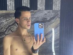 AxelBigCock - male webcam at xLoveCam