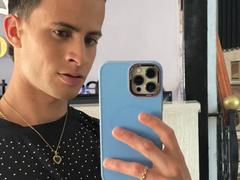 AxelBigCock from xLoveCam