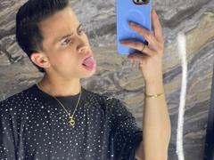 AxelBigCock - male webcam at xLoveCam