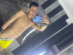 AxelBigCock - male webcam at xLoveCam