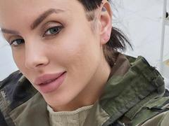 AxelCroftAndFordFairlane - couple webcam at xLoveCam