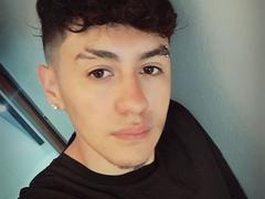 Axelking from xLoveCam