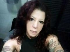 Axxy_Anny from ImLive