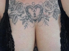 AyanaSola-hot - female with black hair webcam at xLoveCam