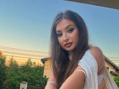 AzzyIce - female webcam at xLoveCam