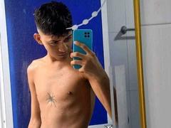 BabeBluexy - male webcam at xLoveCam