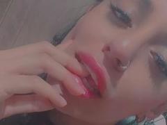 Babyerotic - female with black hair webcam at xLoveCam