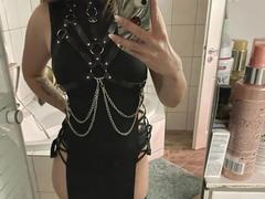 BadAnna-hot - female with brown hair webcam at xLoveCam