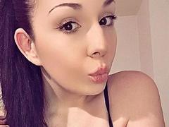 BadBarbieSara-hot - female with brown hair webcam at xLoveCam