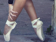 Gadiva - blond female with  small tits webcam at xLoveCam