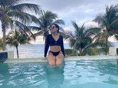 BarbCenxere - female with brown hair and  big tits webcam at xLoveCam
