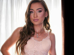 BarbaraLustt - female with brown hair and  big tits webcam at xLoveCam