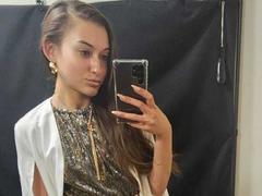 BarbaraLustt - female with brown hair and  big tits webcam at xLoveCam