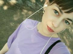 Barbariana - female with brown hair webcam at xLoveCam