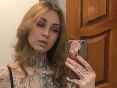 babywow-hot - female with brown hair webcam at xLoveCam