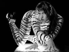 BDSM-Day - female with black hair webcam at xLoveCam