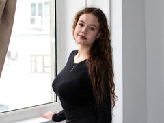 BeatricePalms - female with brown hair and  big tits webcam at LiveJasmin
