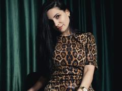 BeatriceWoods - female with black hair and  big tits webcam at LiveJasmin