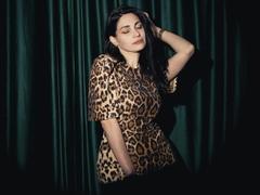 BeatriceWoods - female with black hair and  big tits webcam at LiveJasmin