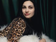 BeatriceWoods - female with black hair and  big tits webcam at LiveJasmin
