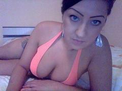 RoxaneX from xLoveCam