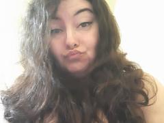 BebeMilfForU from xLoveCam