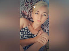 BeckiXJewel - blond female with  small tits webcam at xLoveCam