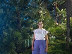 BellGabi - female with brown hair and  big tits webcam at xLoveCam