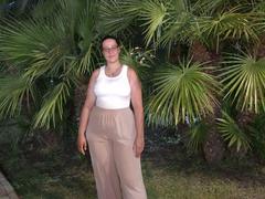 BellGabi - female with brown hair and  big tits webcam at xLoveCam