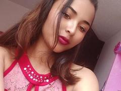 BellaChaudAmour - female with brown hair and  small tits webcam at xLoveCam