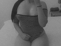 EmilyHansel468 - female with black hair and  big tits webcam at ImLive