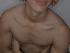 BellaDollI - shemale with red hair webcam at xLoveCam