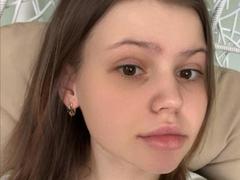 BellaEloise from xLoveCam