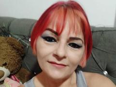BellaHotSexiest from xLoveCam