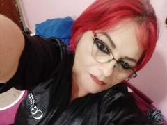 BellaHotSexiest from xLoveCam