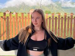 BellaLuvv - female webcam at xLoveCam