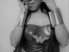 BeMia - female with brown hair webcam at xLoveCam
