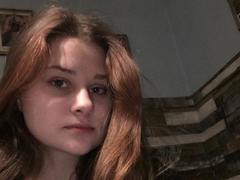 BellaMuse-hot - female with brown hair webcam at xLoveCam