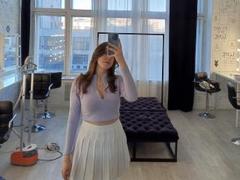 JoanCompston - female with brown hair webcam at LiveJasmin