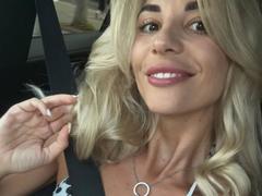 BellaRayyy - blond female with  big tits webcam at xLoveCam