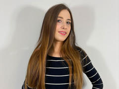 BellaEvans - blond female webcam at LiveJasmin