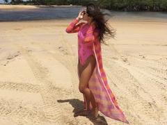 BellaStonee - female with brown hair webcam at xLoveCam