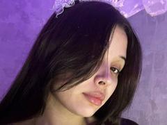 BellaSunray - female webcam at xLoveCam