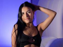 BellaTorres - female with black hair webcam at xLoveCam