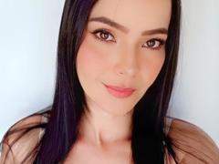 BellaVelvet from xLoveCam