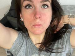 Bella-Cat1-hot from xLoveCam