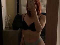 BelladonnaLips - female with red hair and  big tits webcam at xLoveCam