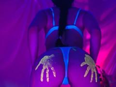 BelladonnaLips - female with red hair and  big tits webcam at xLoveCam