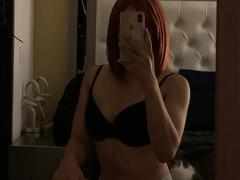 BelladonnaLips - female with red hair and  big tits webcam at xLoveCam