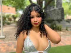 BellainLove - couple webcam at xLoveCam